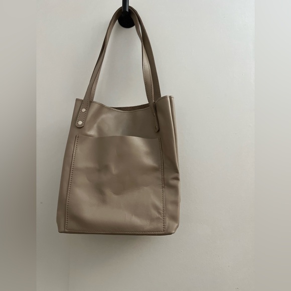 Leather Light Tan Tote Purse Shoulder Bag Classic Collegiate - Picture 2 of 8